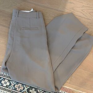 Aritzia Efortless Pants